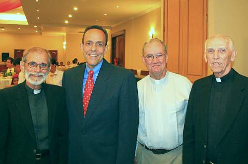 US Ambassador and Maryknoll priests